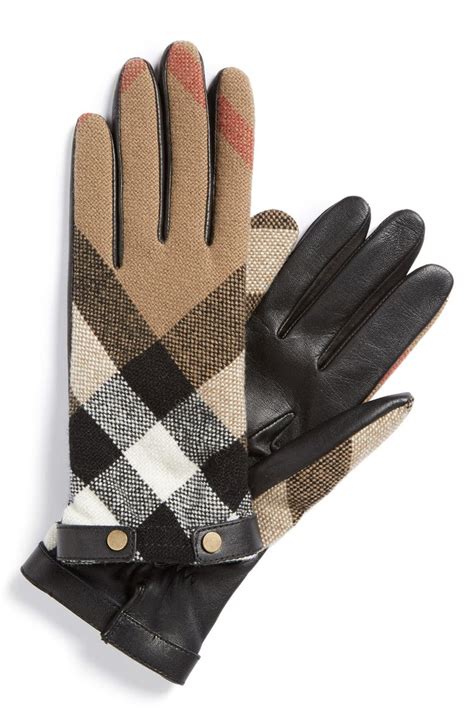 burberry gloves women